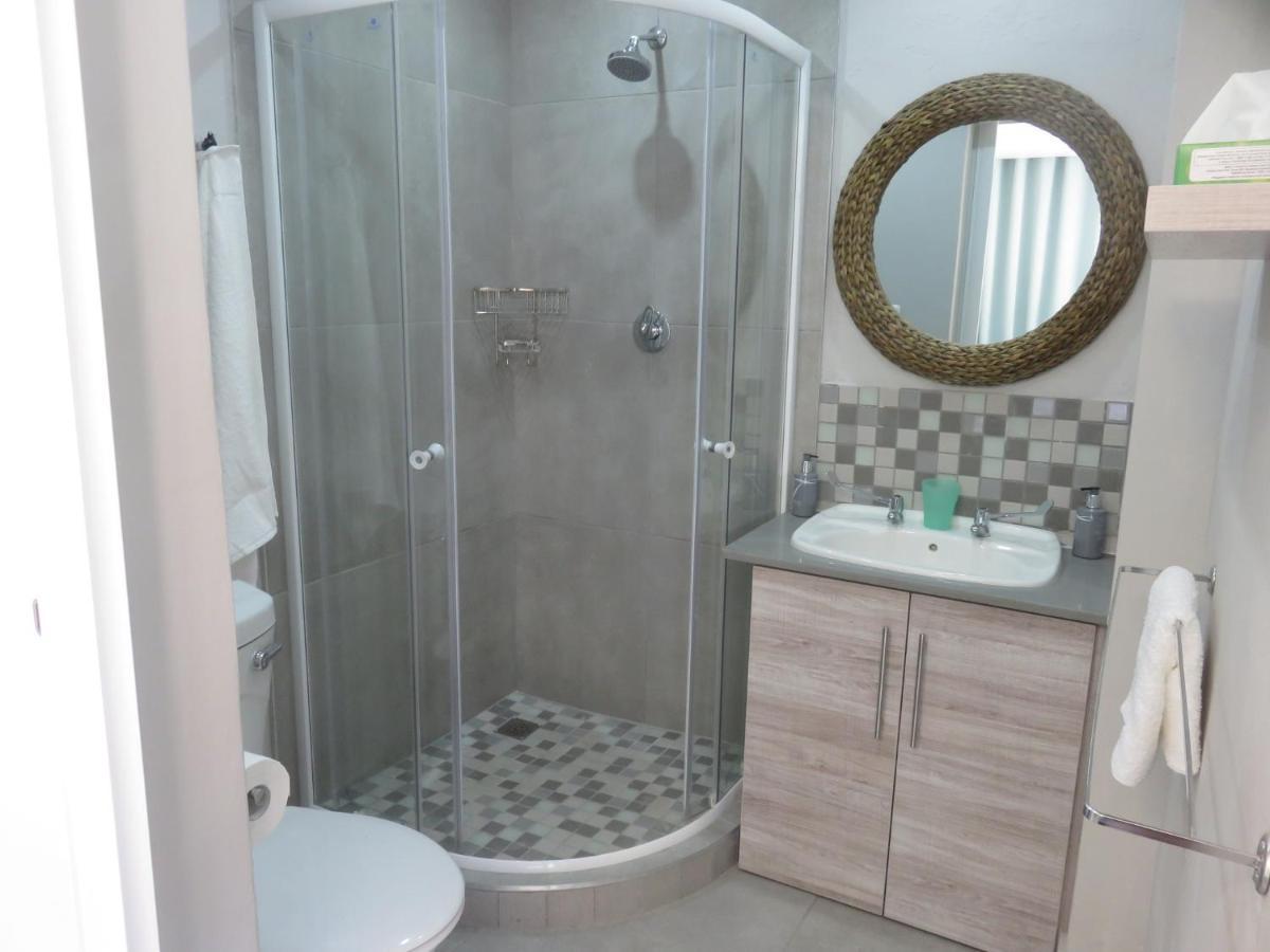 Cul De Sac - Accommodation Джордж Екстериор снимка