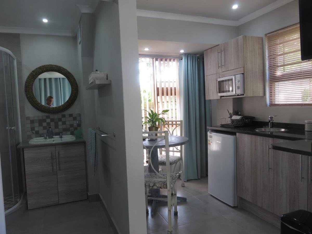 Cul De Sac - Accommodation Джордж Екстериор снимка