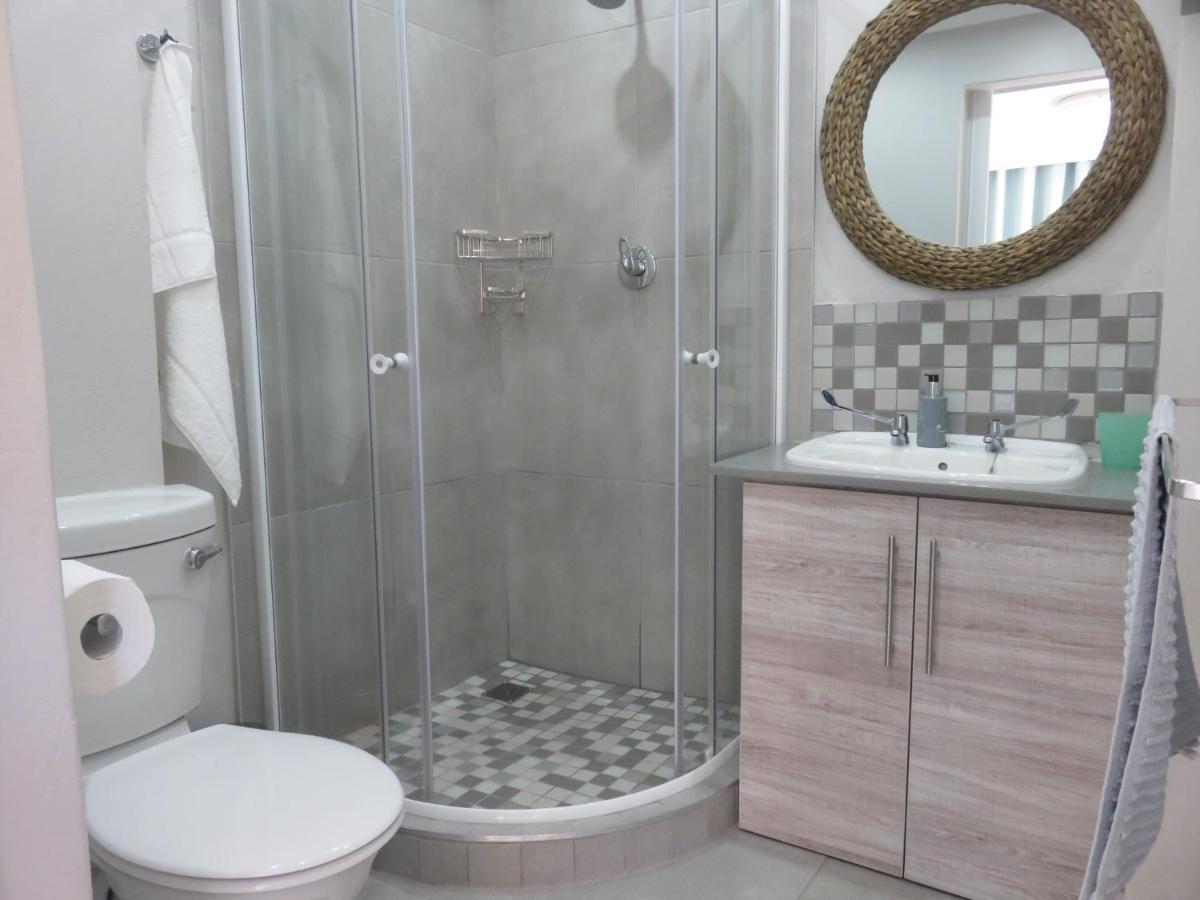 Cul De Sac - Accommodation Джордж Екстериор снимка