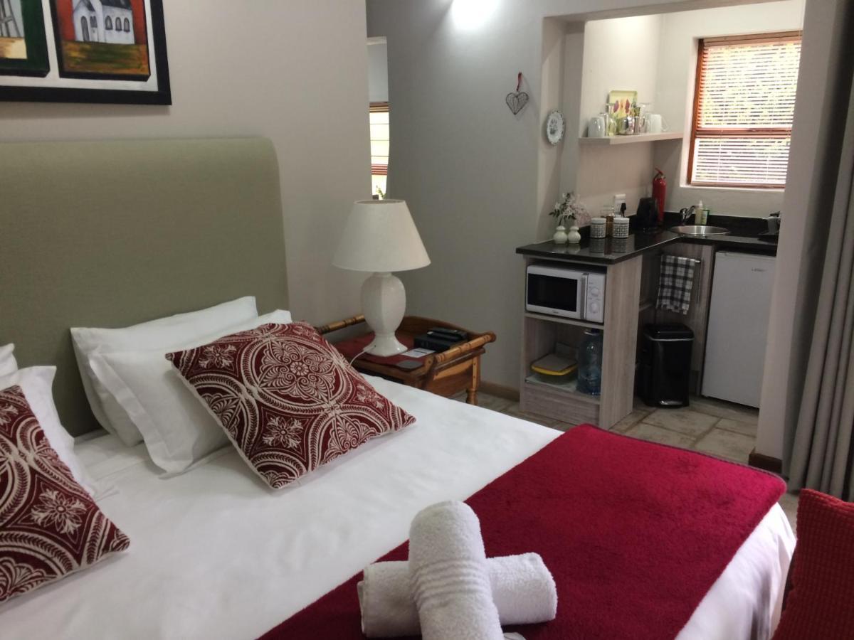 Cul De Sac - Accommodation Джордж Екстериор снимка